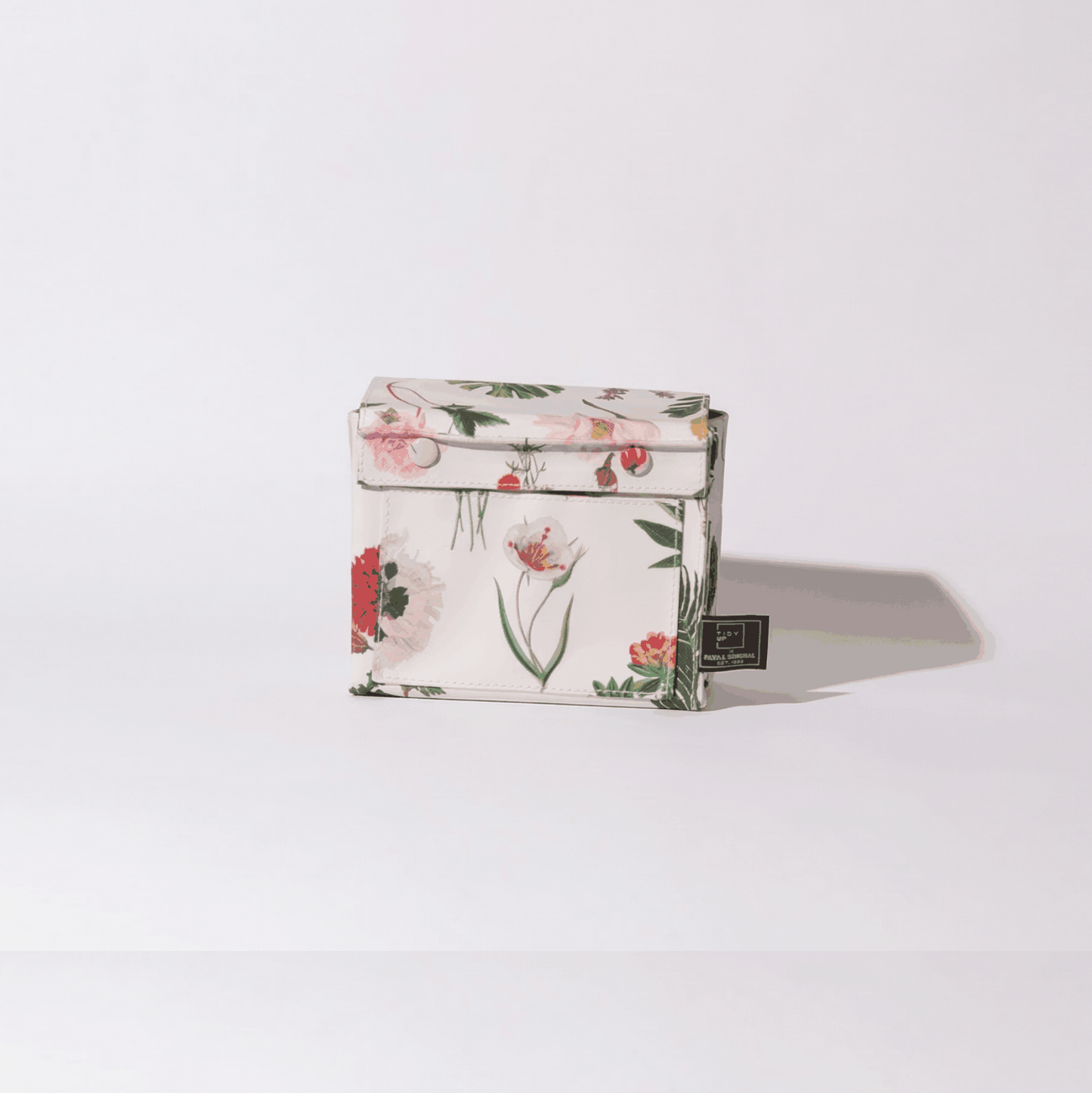 Cael Petite Organiser